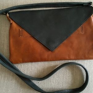 Raven & Lily Yami Contrast Leather Cross Body.